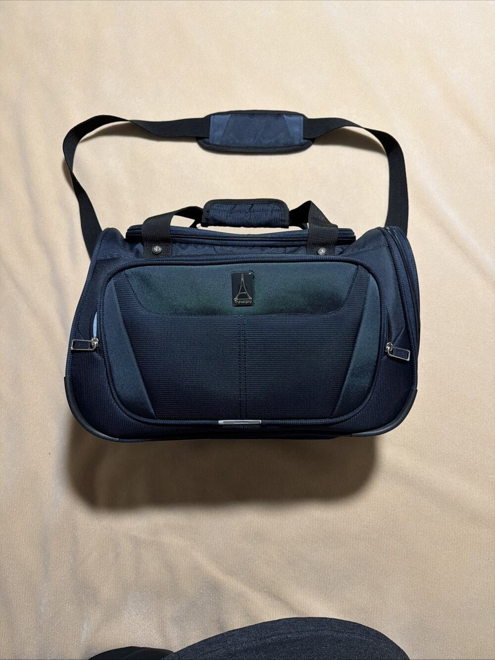 Travelpro Maxlite 5 Black Soft Side Duffel Bag w/ Adjustable Strap